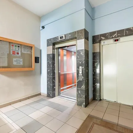 Rondo Szendzielarza Standard By Bookinghost Apartman *