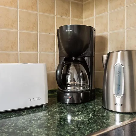 Rondo Szendzielarza Standard By Bookinghost Apartman