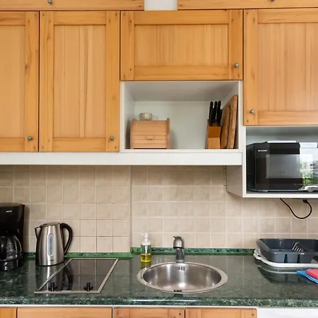 Rondo Szendzielarza Standard By Bookinghost Apartman