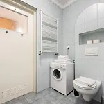 Rondo Szendzielarza Standard By Bookinghost Apartment *