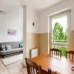 Rondo Szendzielarza Standard By Bookinghost Apartment *